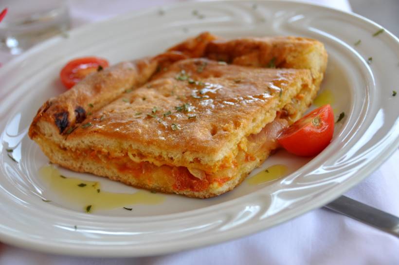 Tarte de Komiža (Komiška pogača)