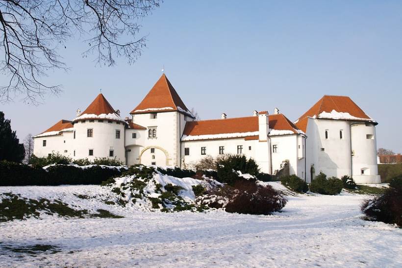 Stari grad - najznačajnija je povijesna građevina Varaždina