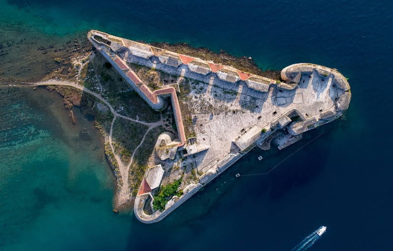 ŠIBENSKA ATRAKCIJA: Tvrđava sv. Nikole, pravi biser fortifikacijske arhitekture [VIDEO]