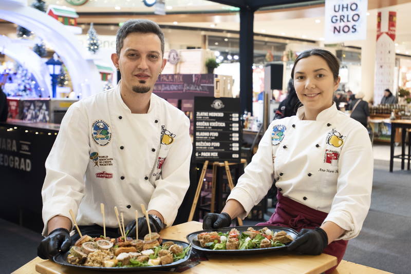 Fajferica Gastro Show: Jela od slavonske crne svinje oduševila mlade gurmane