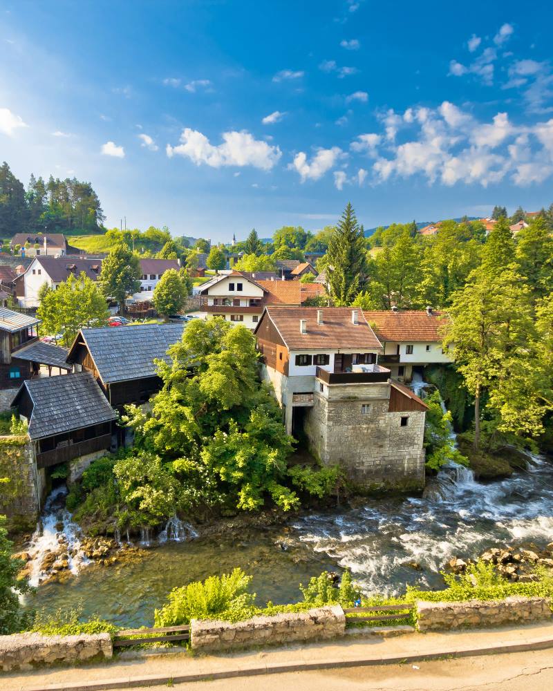 Rastoke – merveilleux village des moulins