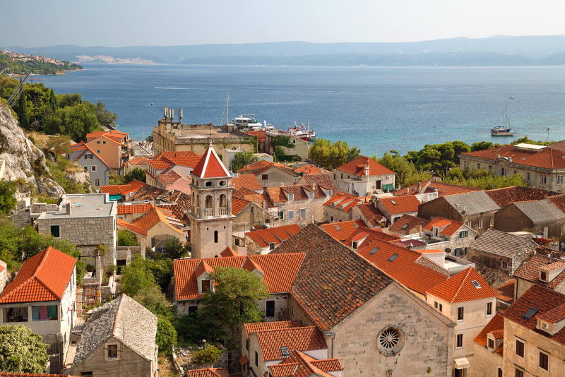 Ville de Omis – repaire des pirates