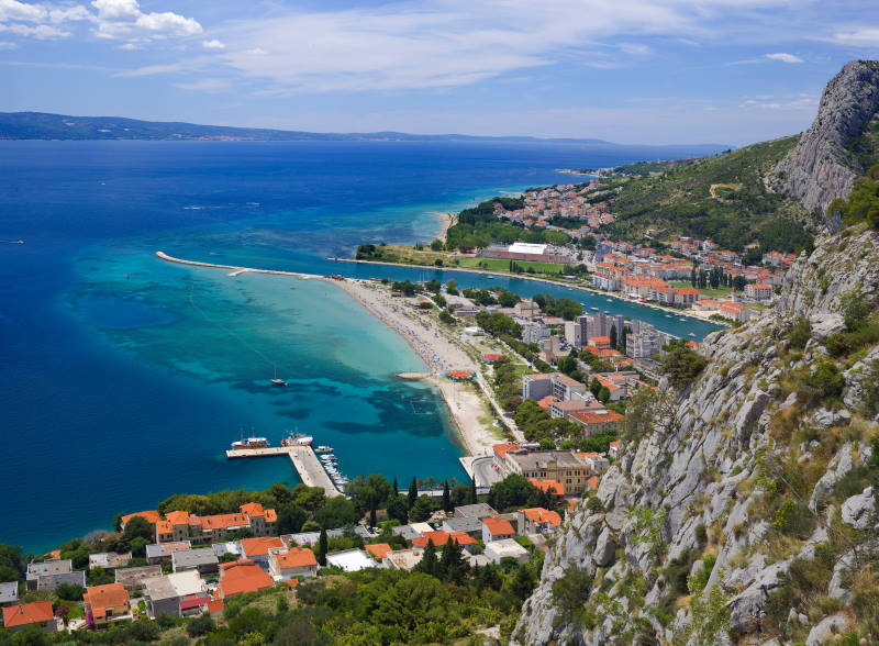Ville de Omis – repaire des pirates