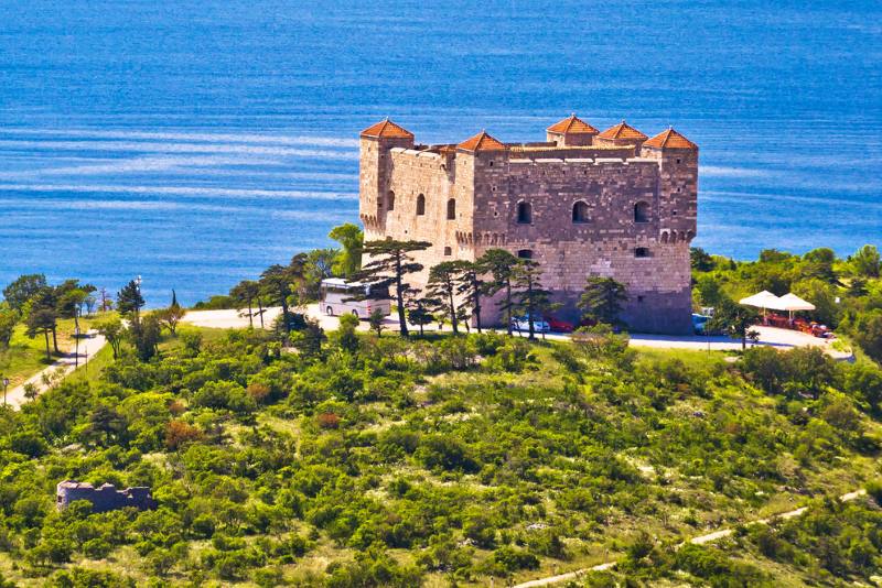 FORTERESSE DE NEHAJ à Senj : vue impressionnante sur la mer et les îles…