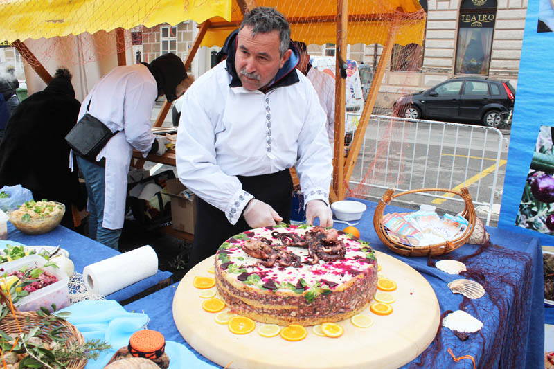 VINCELOVO U POŽEGI: Dobra zabava uz degustaciju delicija iz jadranske i kontinentalne Hrvatske