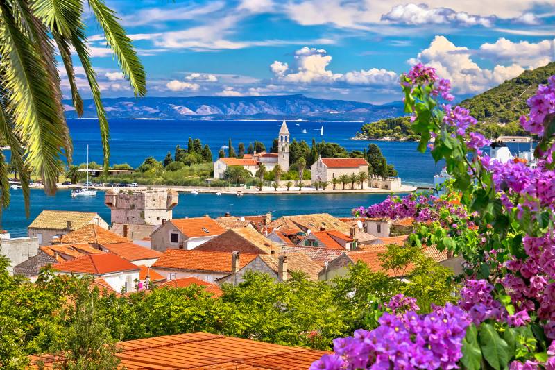 LONELY PLANET izabrao 10 najljepših otoka južne Europe, naš Vis zauzeo drugo mjesto!