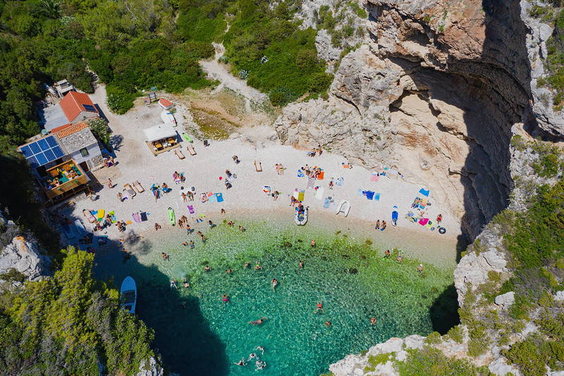 PLAŽA STINIVA: Skriveni kutak otoka Visa za koji zna cijeli svijet