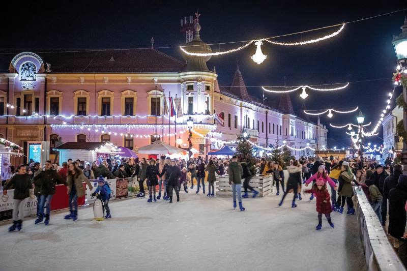 Barokna središta Vukovara i Vinkovaca najljepša su u adventsko vrijeme