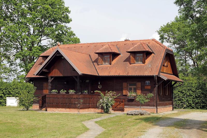 Kraj ljeta u Moslavačkoj priči – od spavanja u tradicionalnim kućama do uživanja u finoj domaćoj hrani!