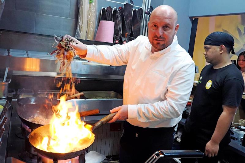 Wok by Matija