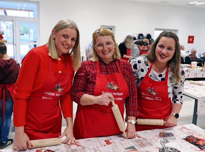 BAKINI KOLAČI U NIJEMCIMA: Imamo recepte za srijemske vanilin kifle, cvjetiće i medenjake