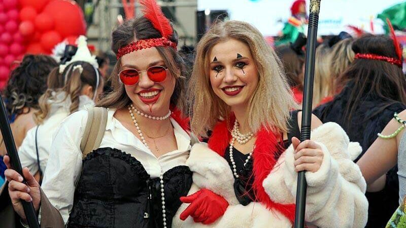 Više od 11.000 maškara u središtu Rijeke: spektakularna završnica 43. Riječkog karnevala