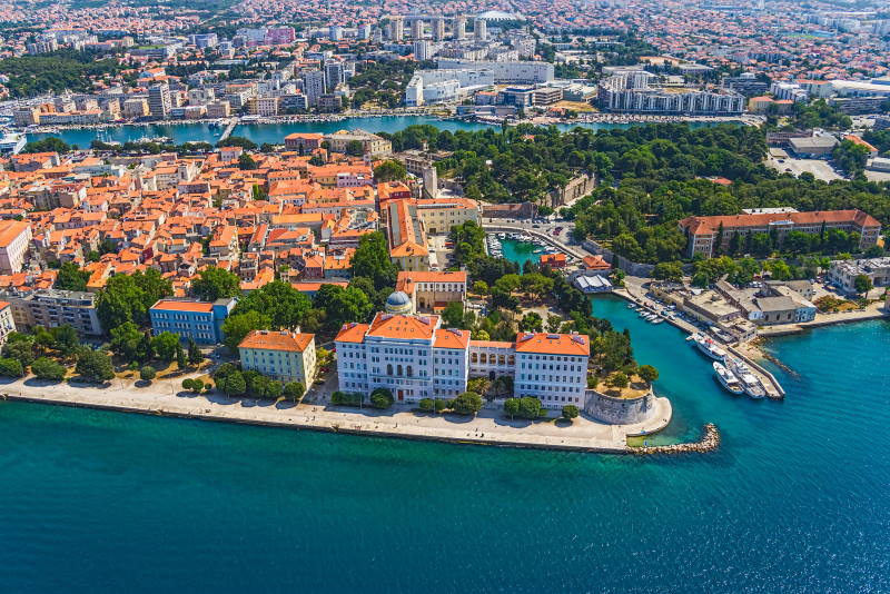 ZARA: Vacanze, hotel e appartamenti privati