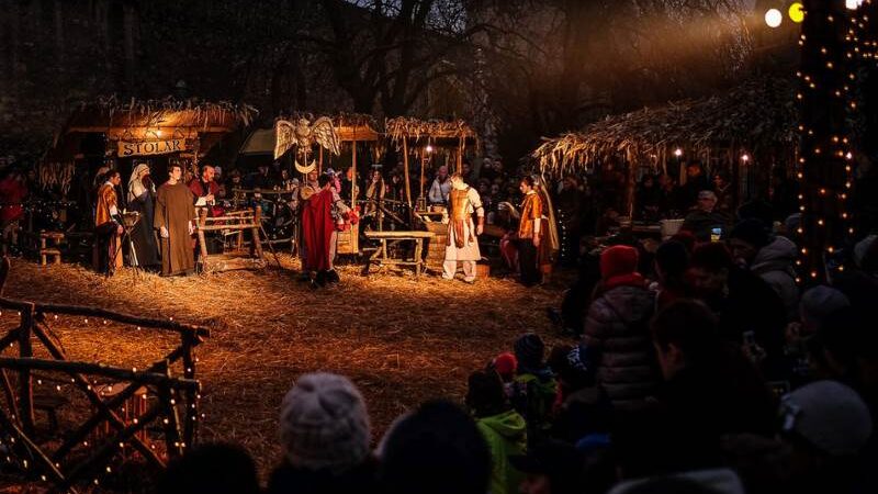 Affascinante presepe vivente a Zagabria: tradizioni cattoliche del periodo natalizio