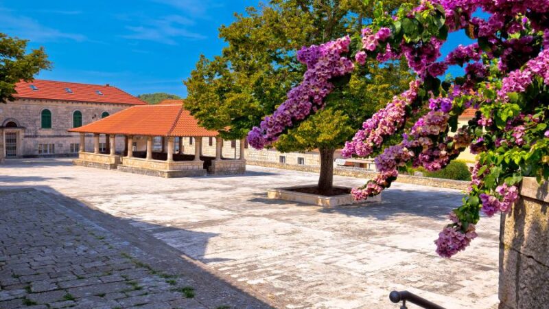 Bijoux de l’île de Korčula: La ville de Blato – découverte à ne pas manquer