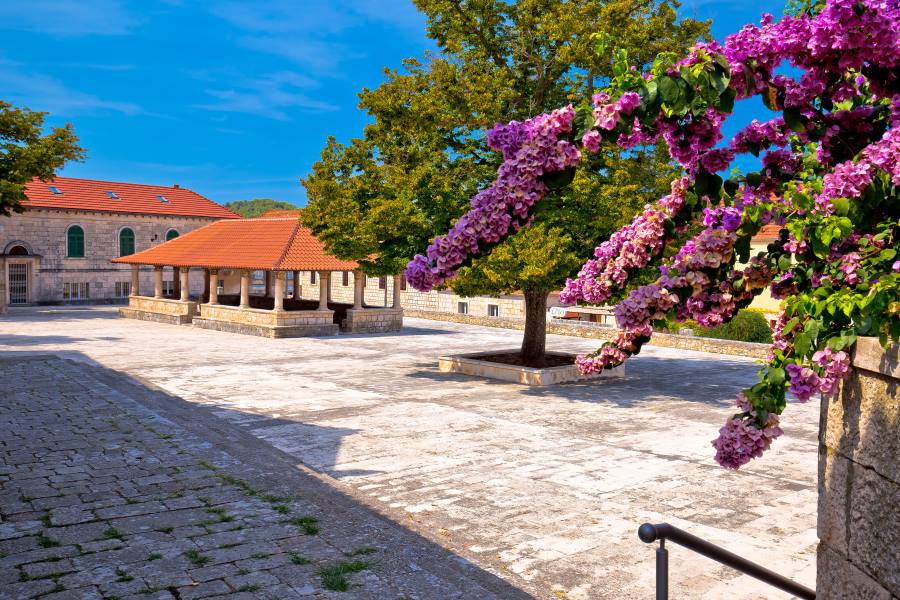 Bijoux de l'île de Korčula: La ville de Blato – découverte à ne pas manquer