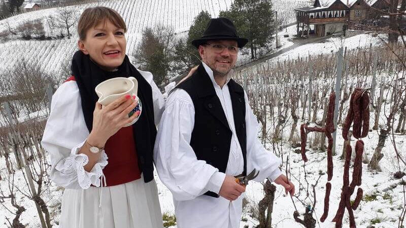“Trsek moj zbudi se!” Vincekovo u Svetom Ivanu Zelini uz vino, pečene kobasice i slaninu