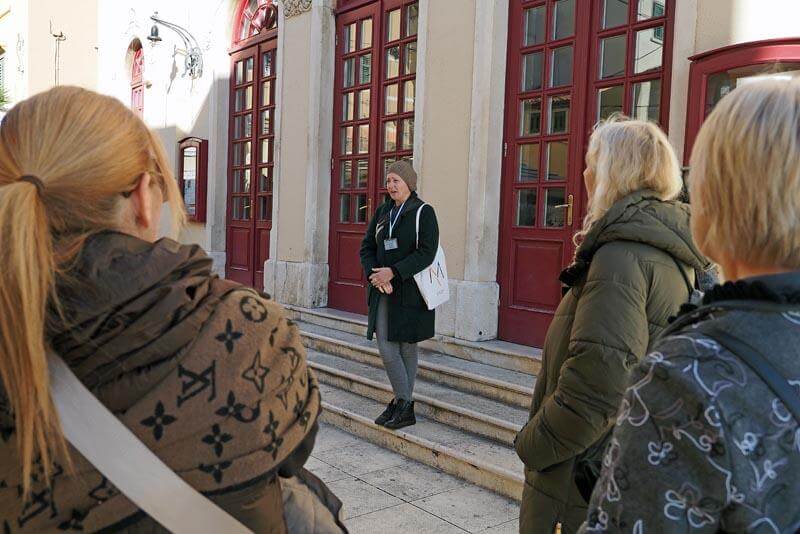Turistička atrakcija Šibenika – grad vam pokazuje Šibenska cura!