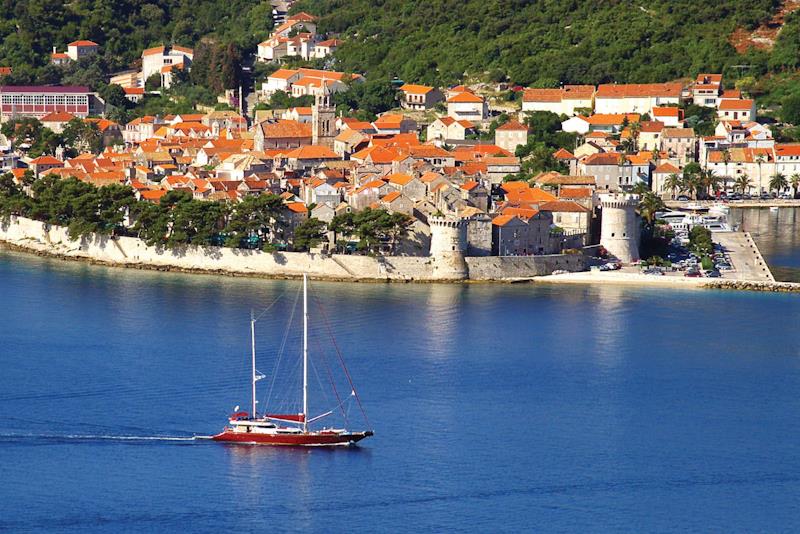 BRITANCIMA SE SVIDIO HRVATSKI OTOK: “Malo turista, a puno raskošnih vinarija”